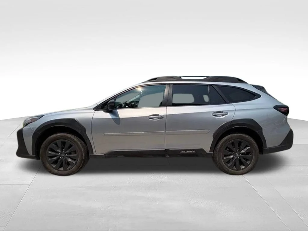Used 2024 Silver Subaru Onyx Edition XT image 2