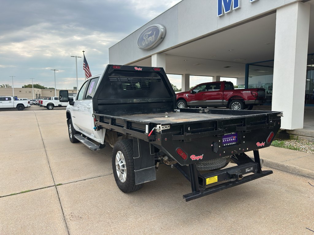 Used 2025 Summit White Chevrolet LT image 5
