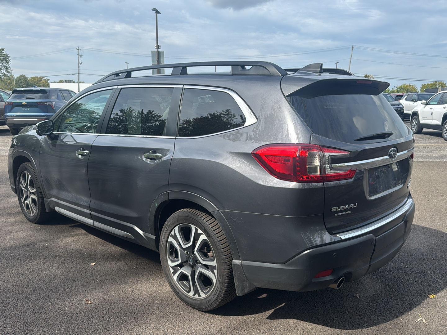 Used 2023 Magnetite Gray Metallic Subaru Touring image 6