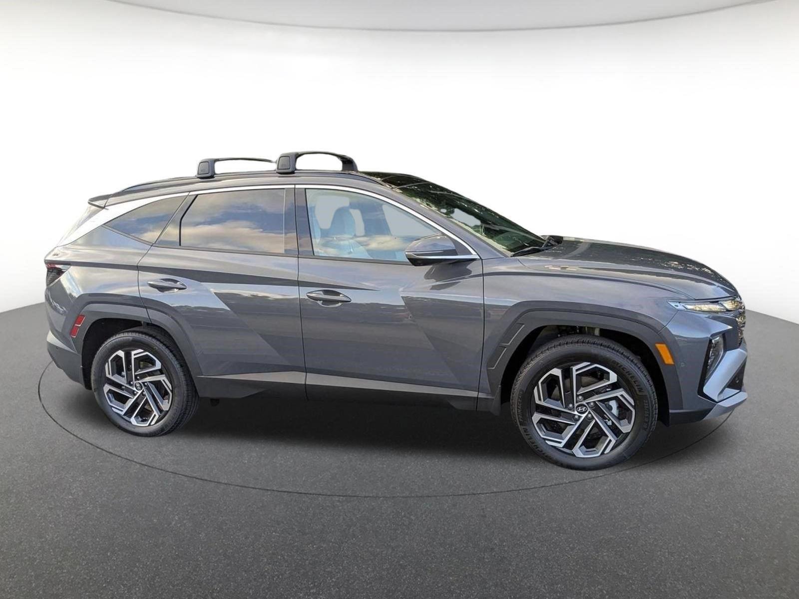 New 2026 Ecotronic Gray Hyundai Limited image 3