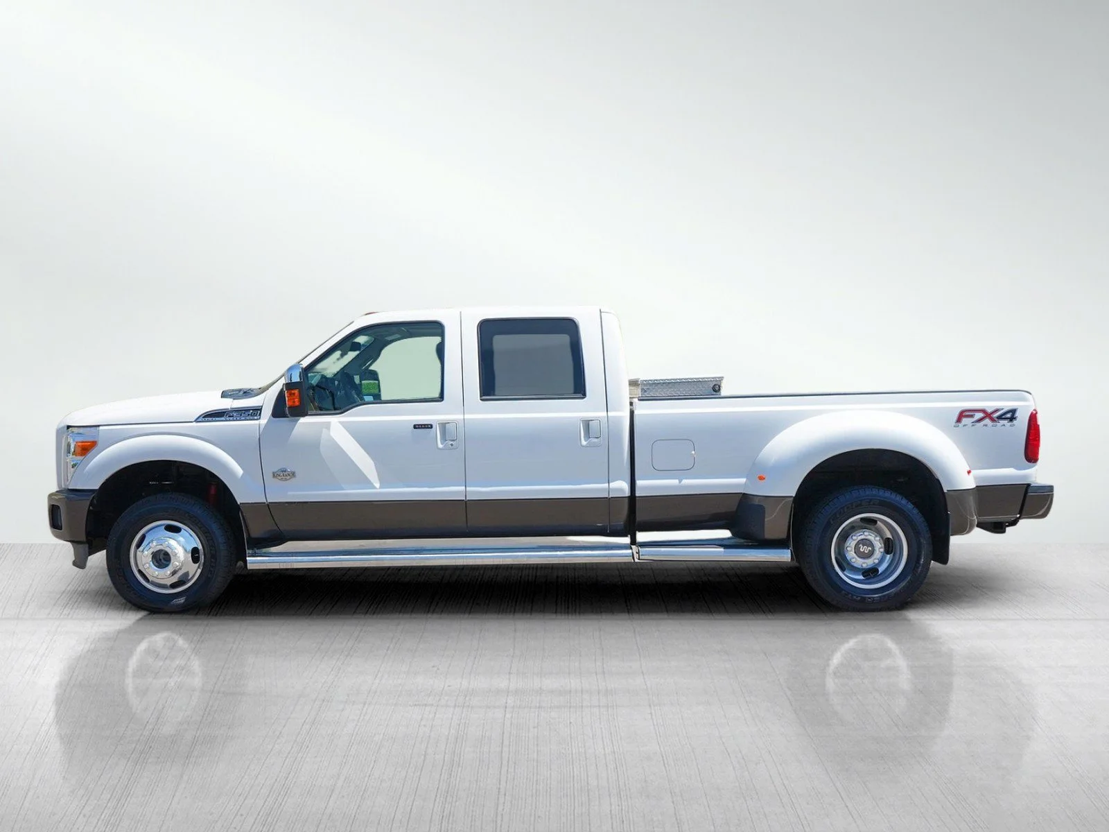 Used 2016 Ford F-350 Super Duty Lariat with VIN 1FT8W3DT4GEA32048 for sale in Bloomington, Minnesota