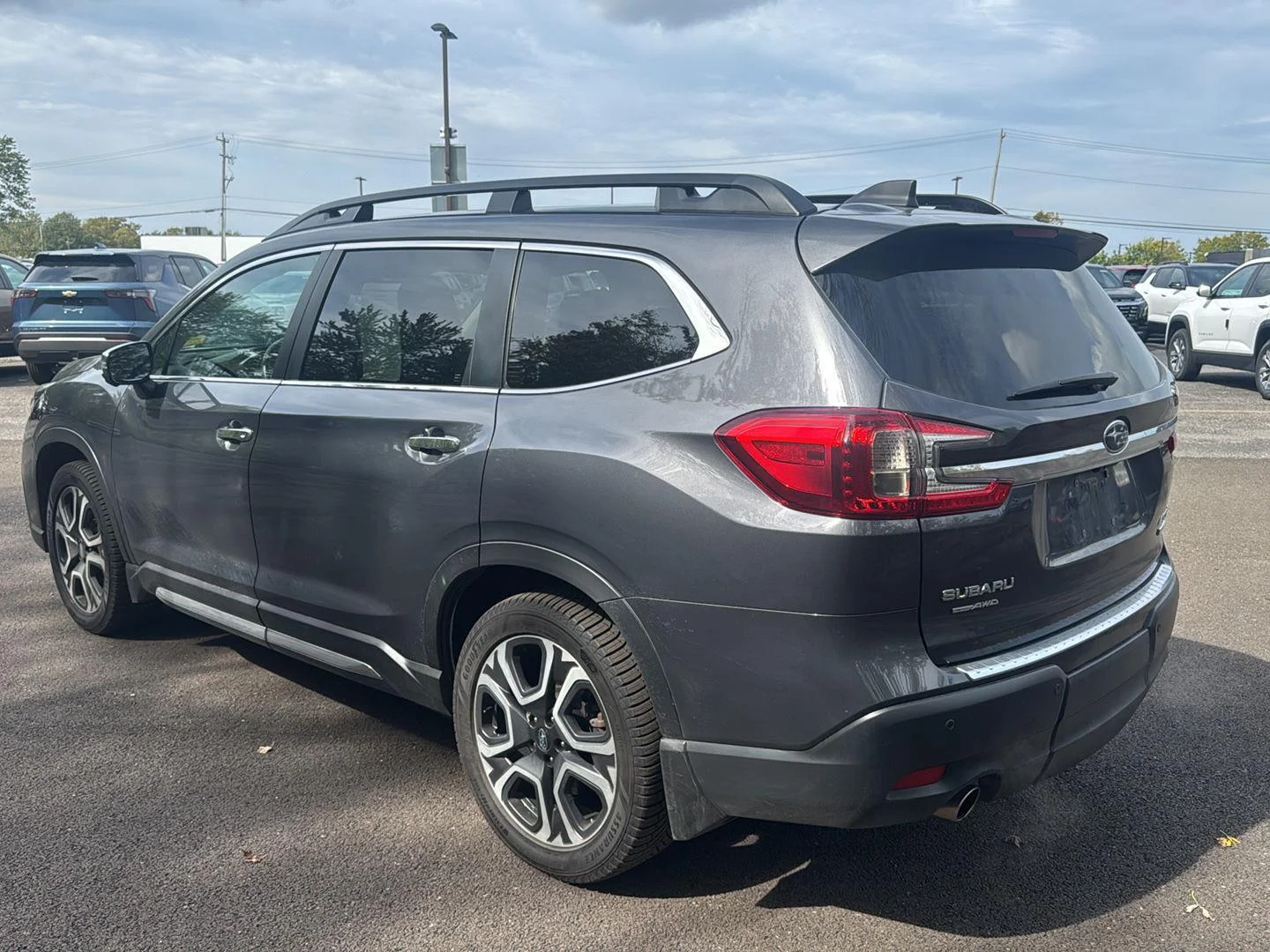 Used 2023 Magnetite Gray Metallic Subaru Touring image 6