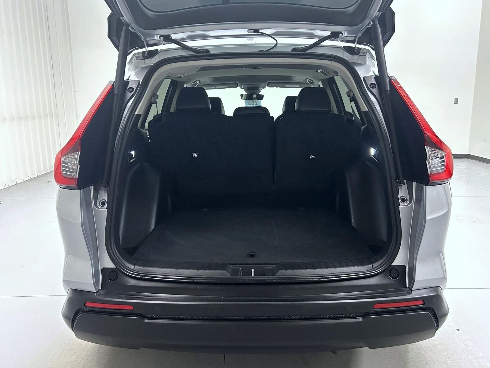 Used 2025 Silver Honda EX-L image 22