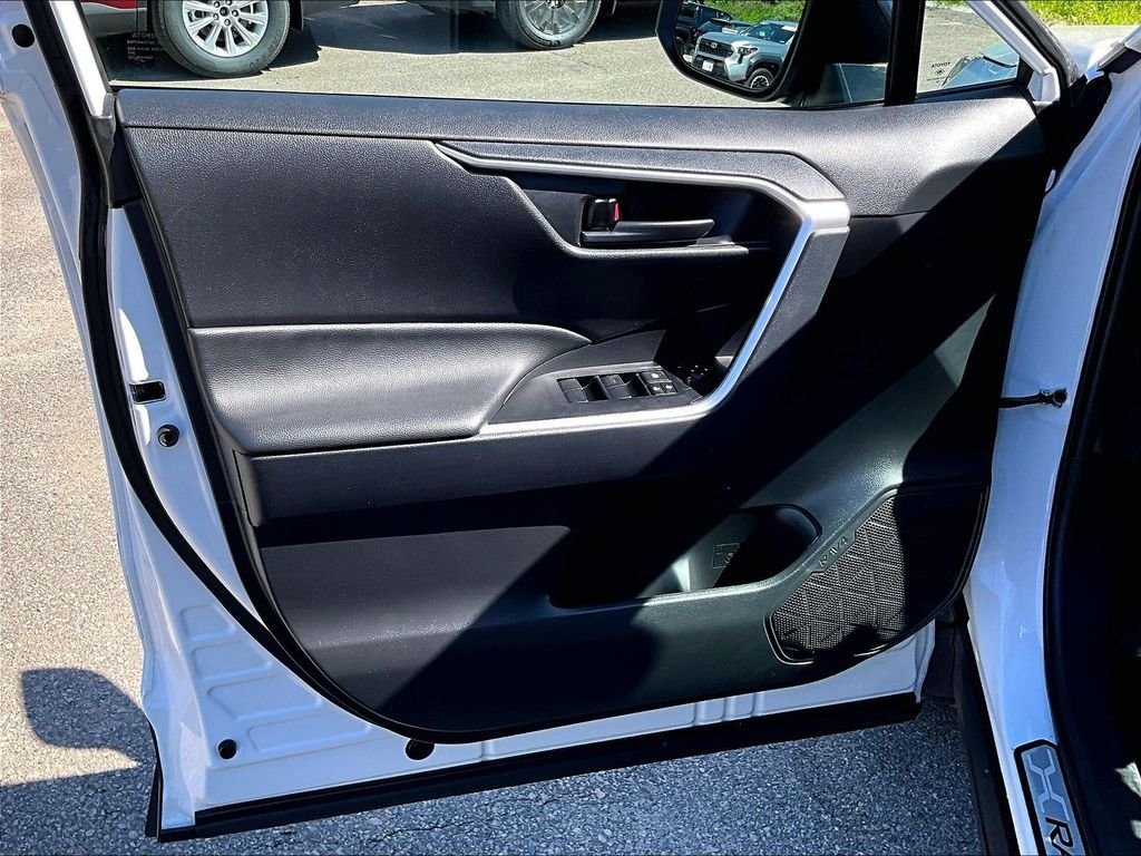Certified Used 2024 White Toyota LE image 9