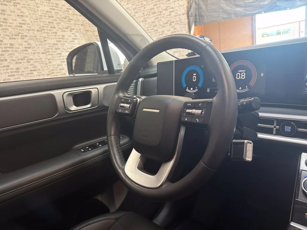 Used 2025 Serenity White Hyundai SEL image 20