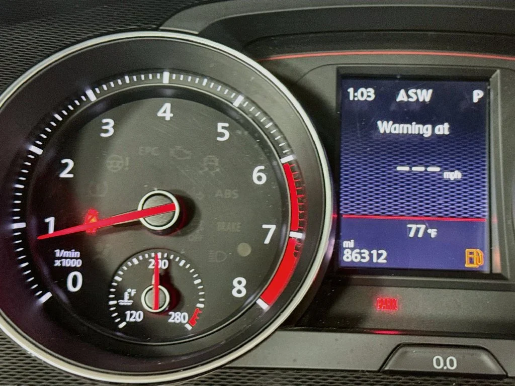 Used 2017 White Volkswagen Autobahn image 14