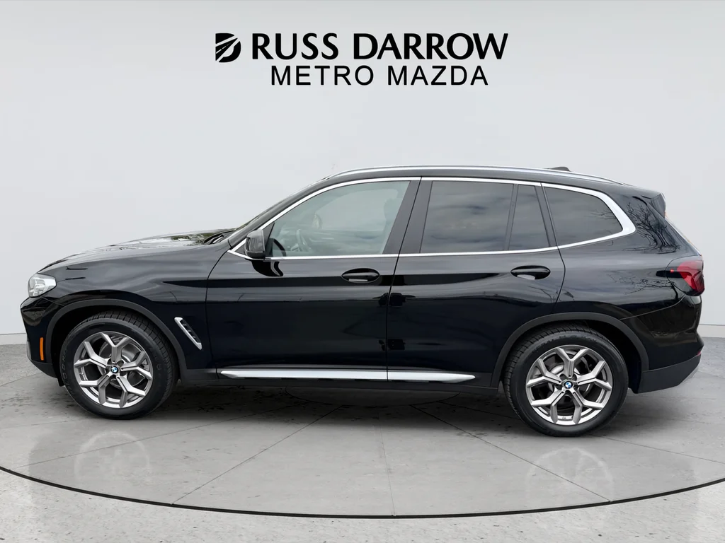 Used 2023 Black BMW xDrive30i image 2