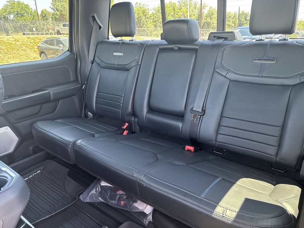 2026 Ford F-350 Super Duty Platinum - Photo 30