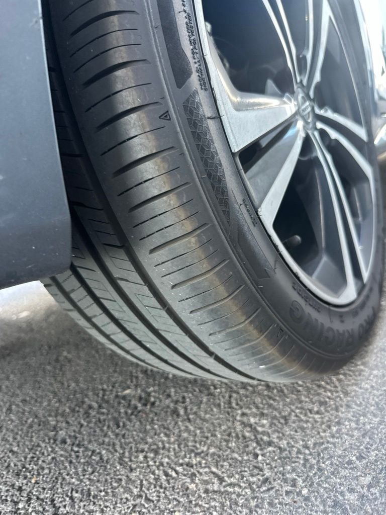 Used 2021 Gray Nissan SR image 6