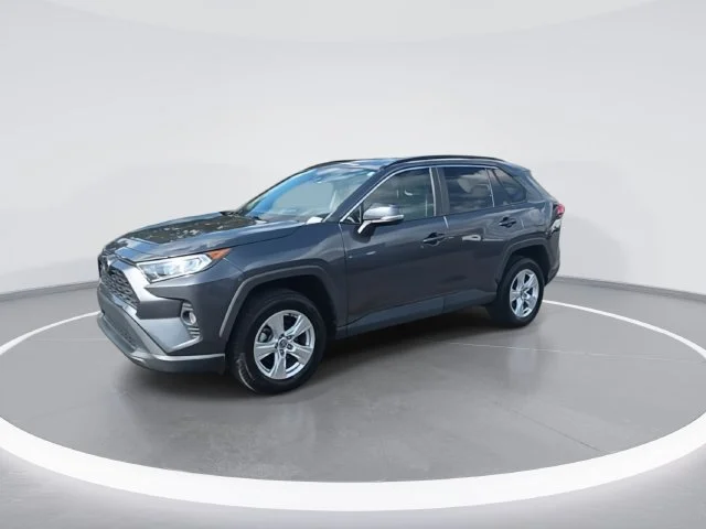 Used 2021 Gray Toyota XLE image 4