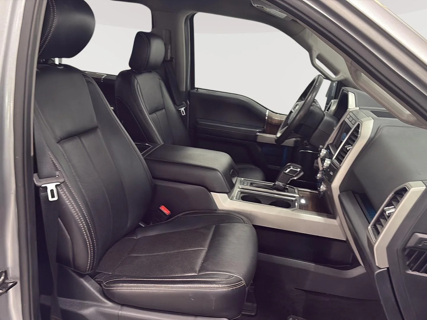 Used 2020 Iconic Silver Ford XL image 25