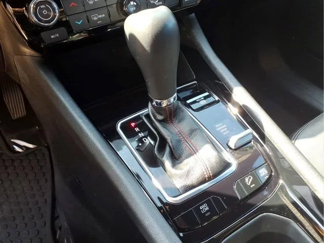 Used 2023  Jeep Trailhawk image 11
