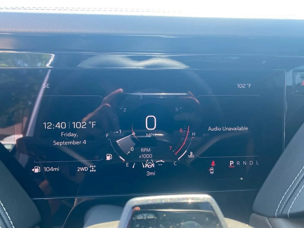 New 2026 Glacier White Tricoat GMC Denali Ultimate image 32