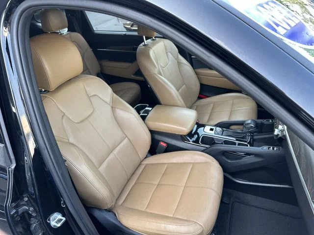 Used 2022 Black Kia SX image 28