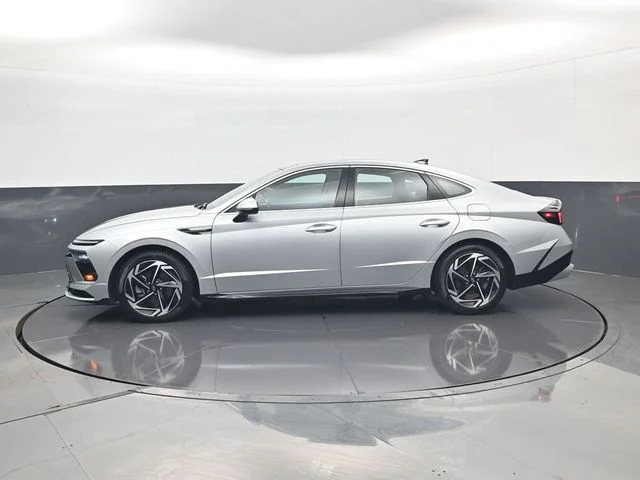 Certified Used 2024 Silver Hyundai SEL image 8