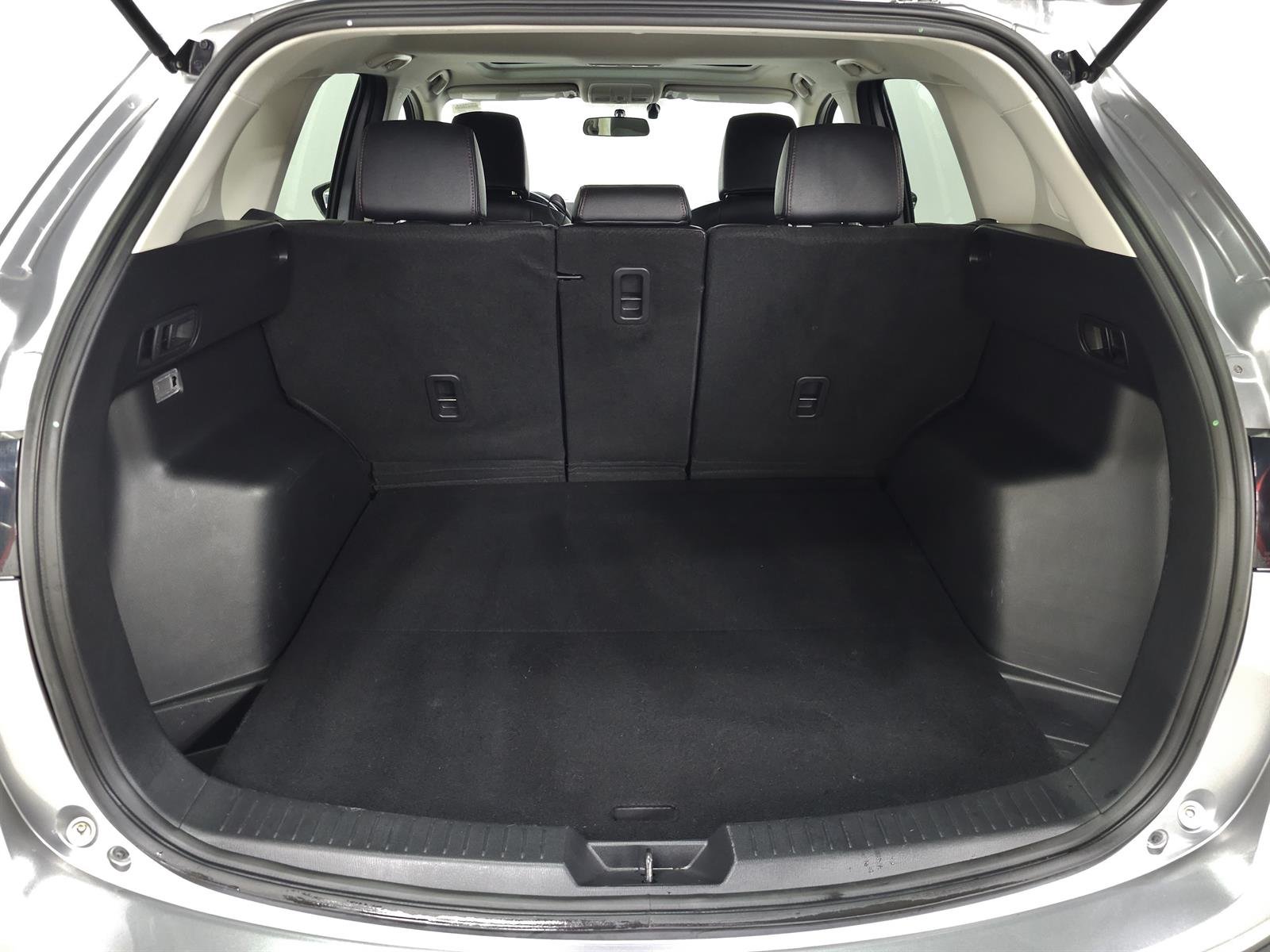 Used 2013 Liquid Silver Metallic 38p Mazda Grand Touring image 7