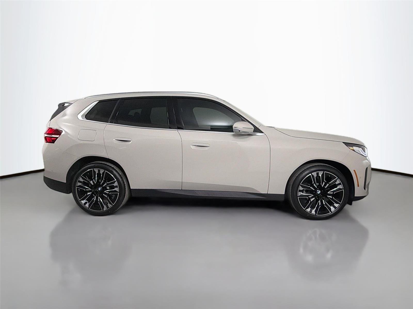 New 2026 Dune Grey Metallic BMW 30 xDrive image 4