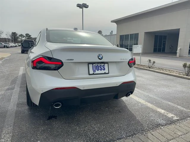 New 2026 Mineral White Metallic BMW xDrive image 4