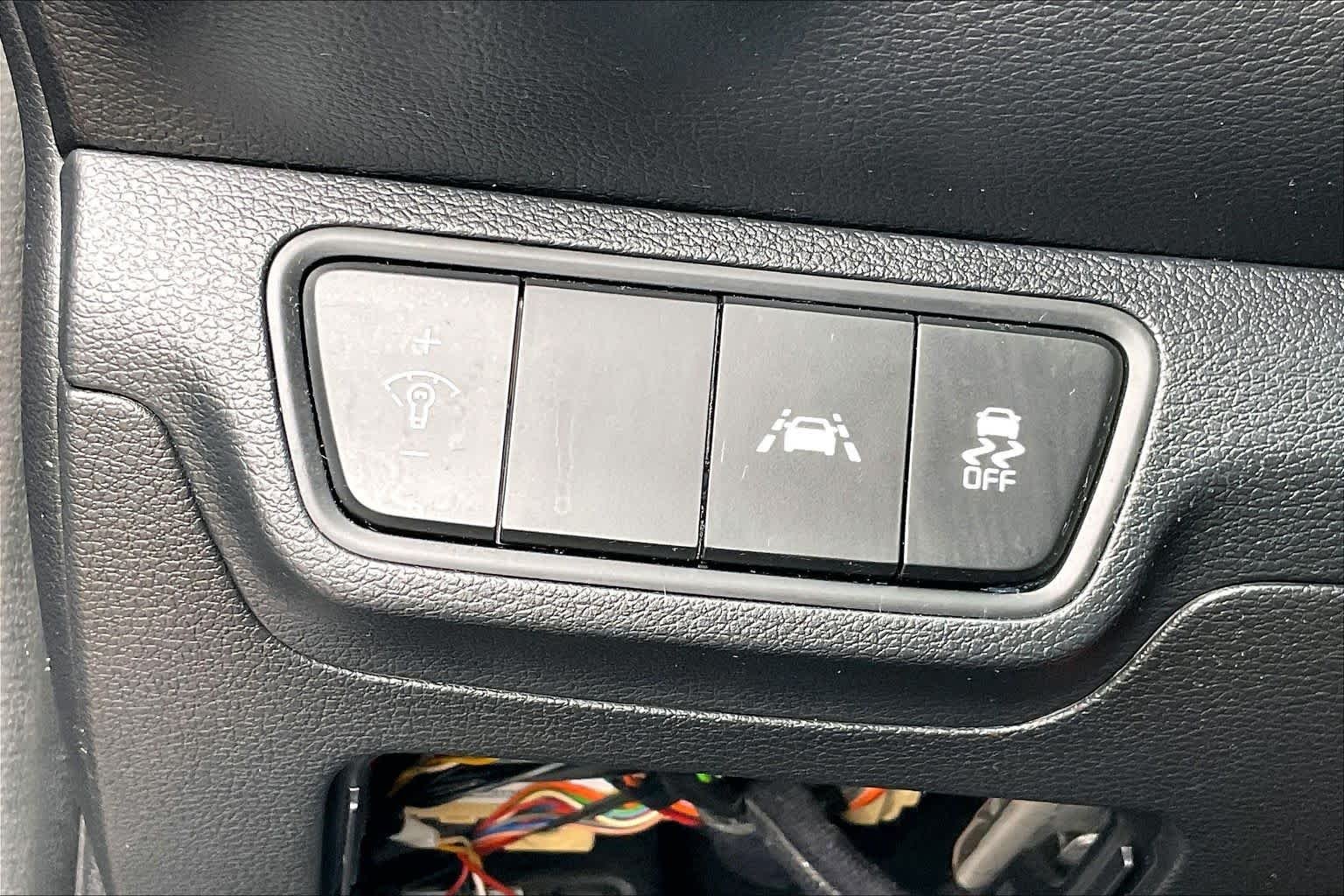 Used 2021 Gray Kia LXS image 27