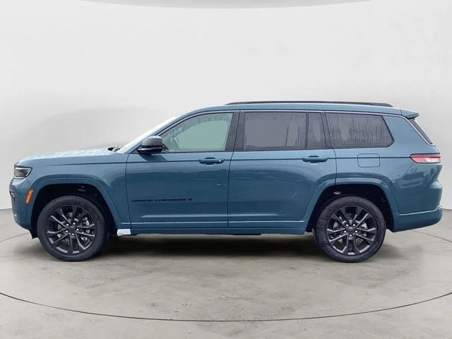 New 2026 Steel Blue Jeep L LIMITED RESERVE 4X4 image 2