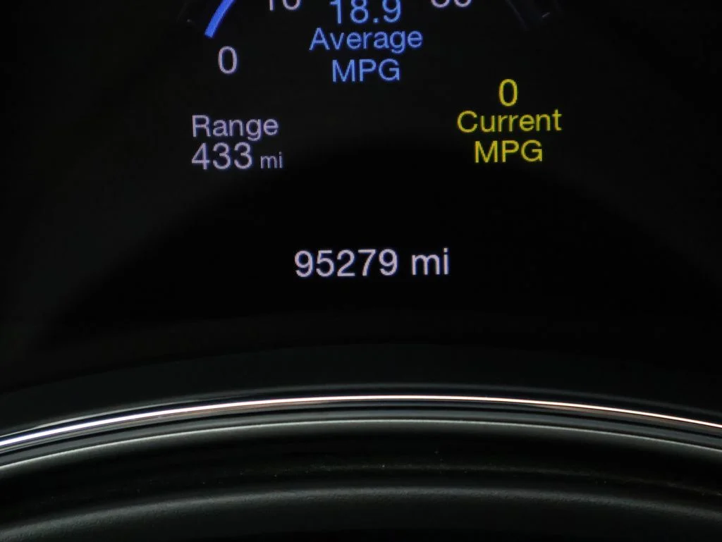 Used 2018 Black Jeep Limited image 29