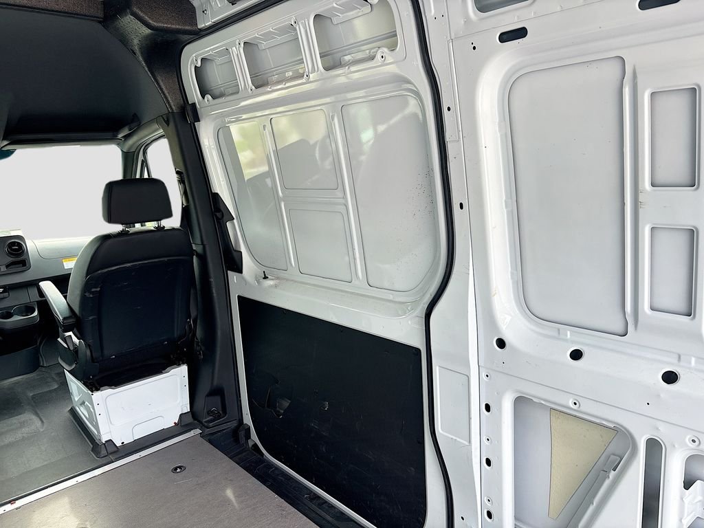 Used 2024 White Mercedes-Benz Cargo 144 WB image 16