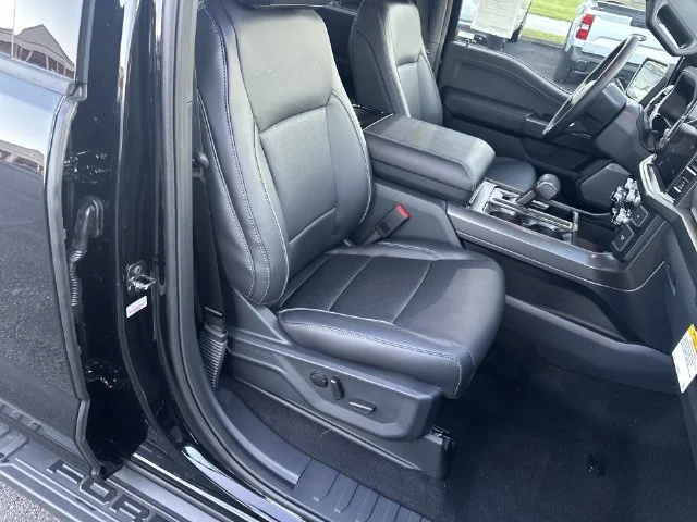 New 2026 Agate Black Metallic Ford Lariat® image 33