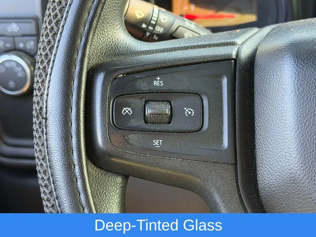 Used 2019 SHADOW GRAY METALLIC Chevrolet Custom image 33