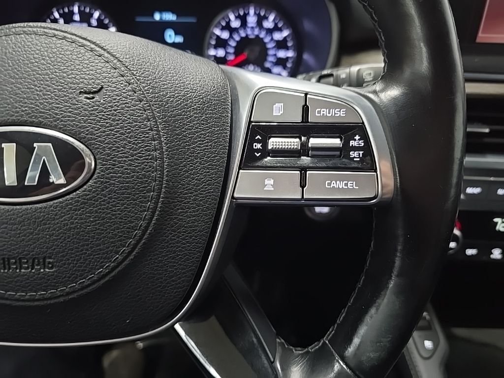 Used 2021 Gray Kia EX image 21