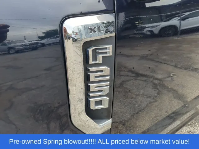 Used 2021 Blue Ford XL image 12