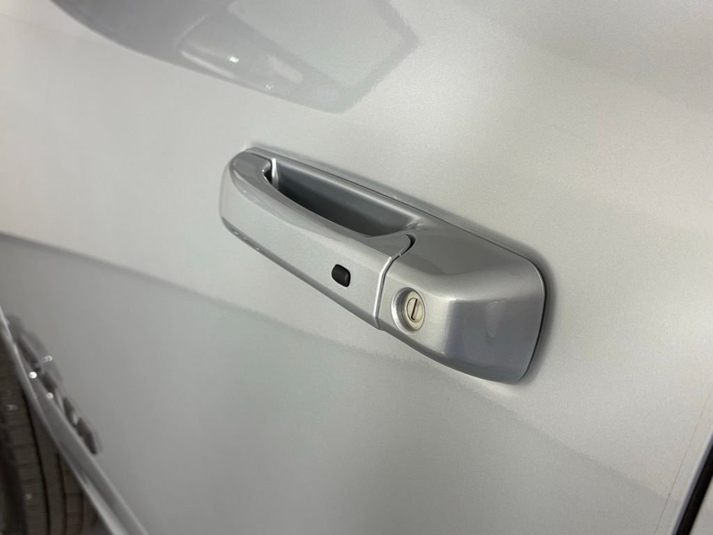 New 2026 Silver-Zynith Exterior Paint RAM Laramie image 11