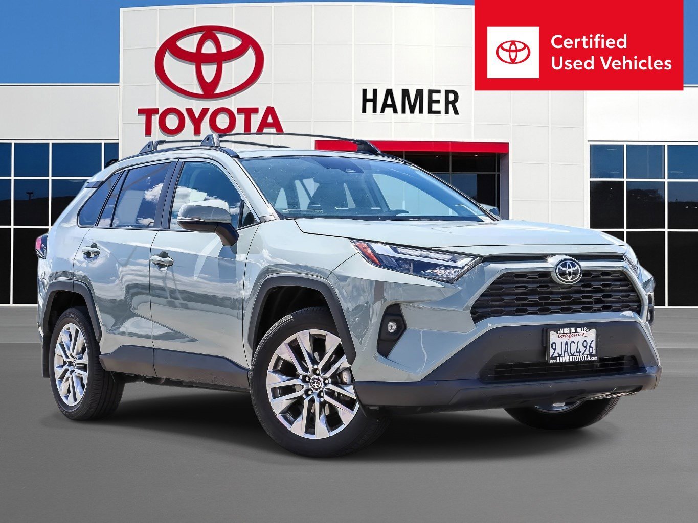 2023 Toyota RAV4 XLE Premium FWD's photo