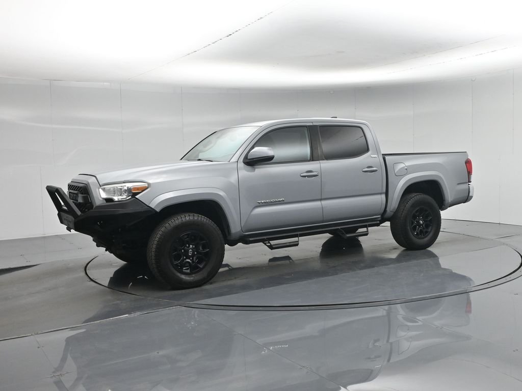 Used 2019 Gray Toyota SR5 image 26