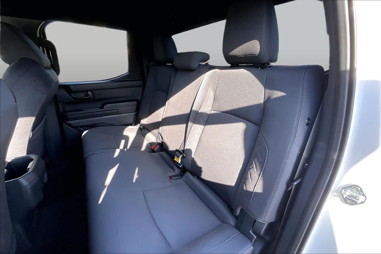 Used 2025 Ice Cap Toyota SR5 image 19