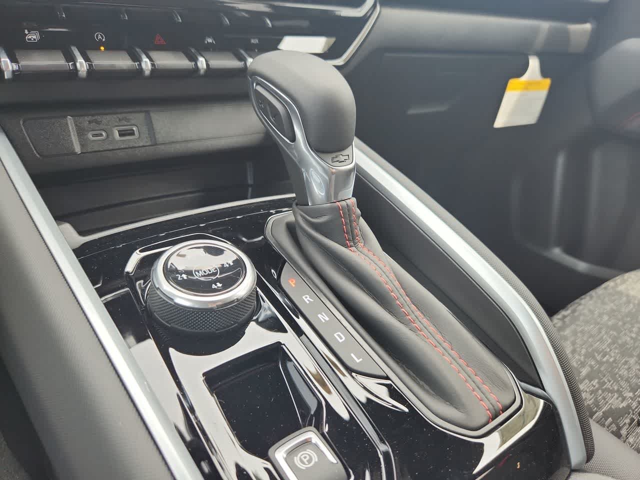 2026 Chevrolet Colorado Z71 - Photo 19