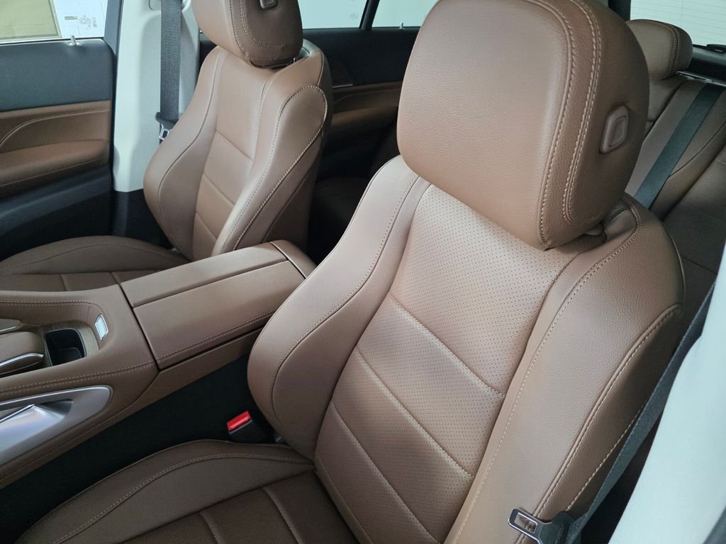 New 2026 Black Mercedes-Benz GLE 450 image 8