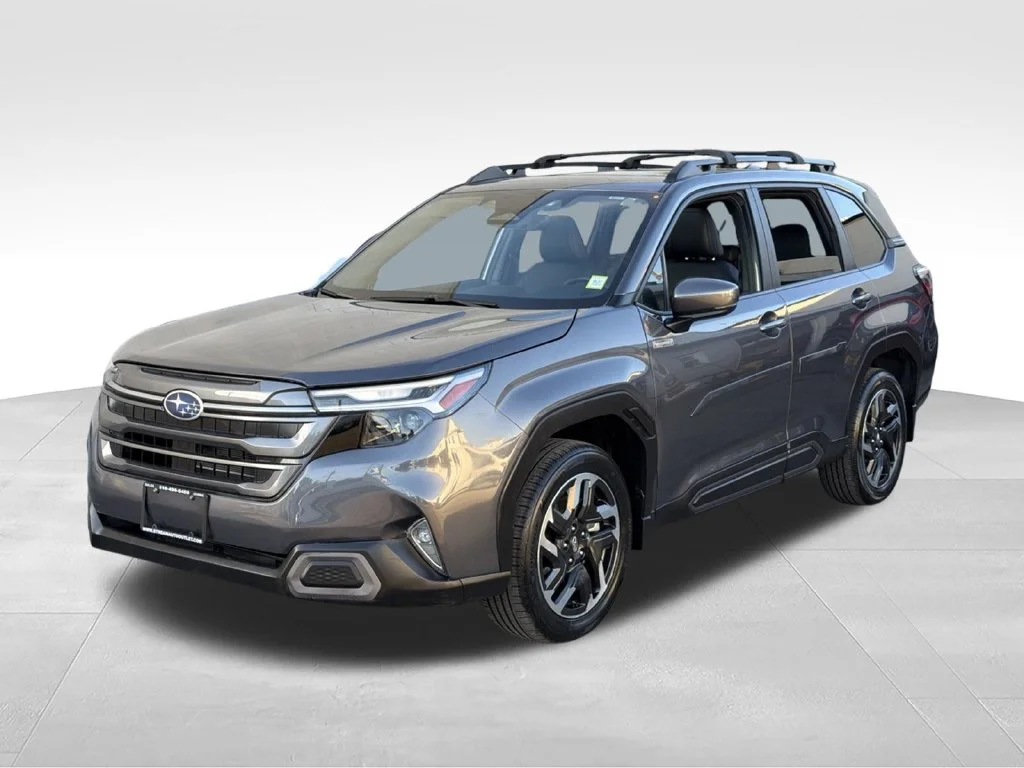 Used 2025 Gray Subaru Limited image 3