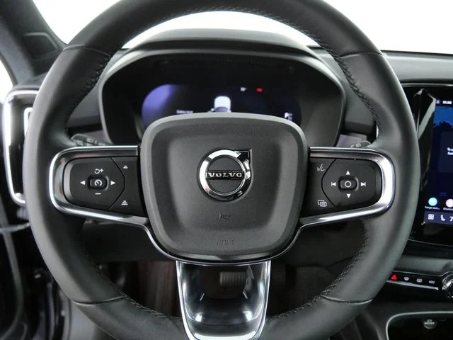 Used 2023  Volvo Twin Plus image 21