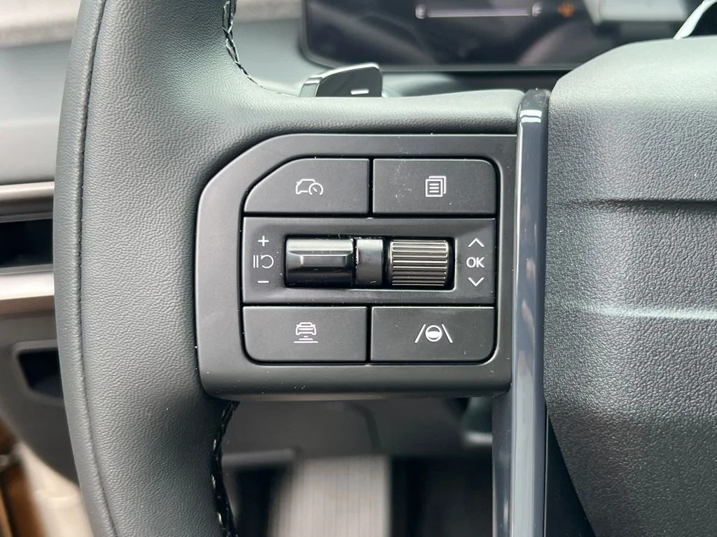 New 2027 Brown Kia X-Line EX image 19