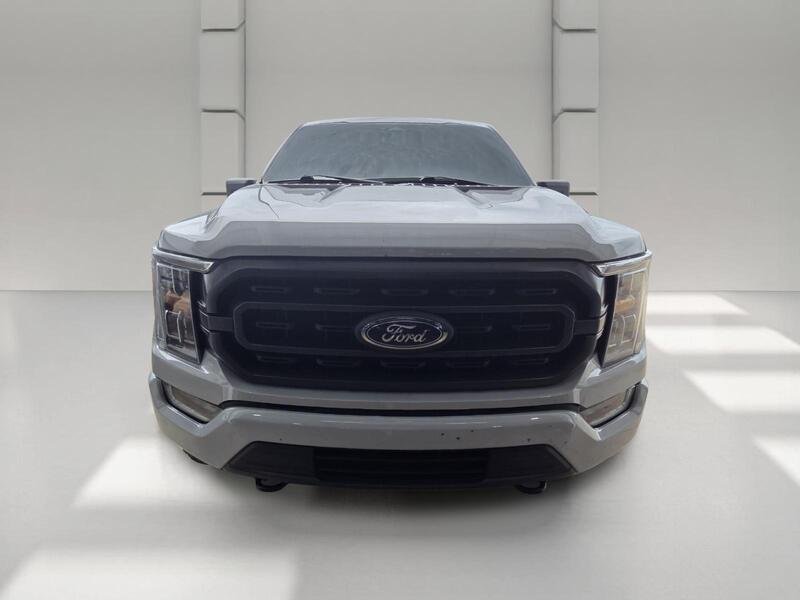 Used 2022 White Metallic FORD XLT image 2
