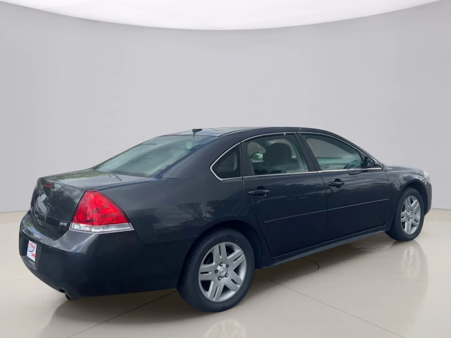 Used 2016 Grey Chevrolet LT FLEET image 5