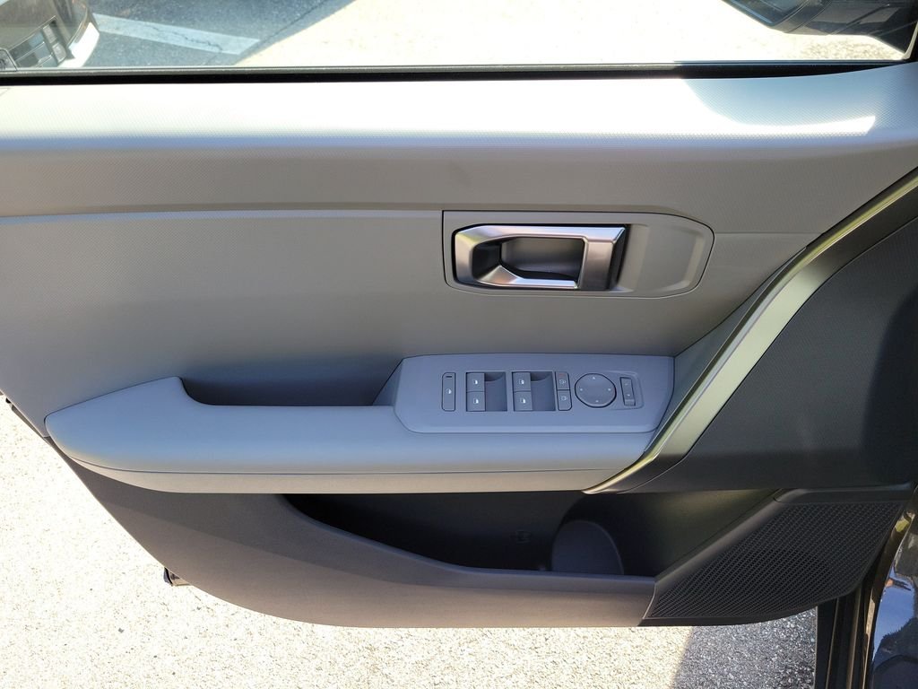 New 2027 Interstellar Gray Kia S image 19