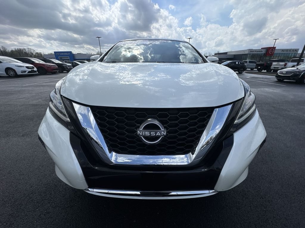 Used 2024 White Nissan SL image 27