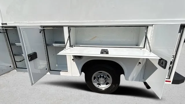 Used 2019 SUMMIT WHITE Chevrolet CUTWAY image 44