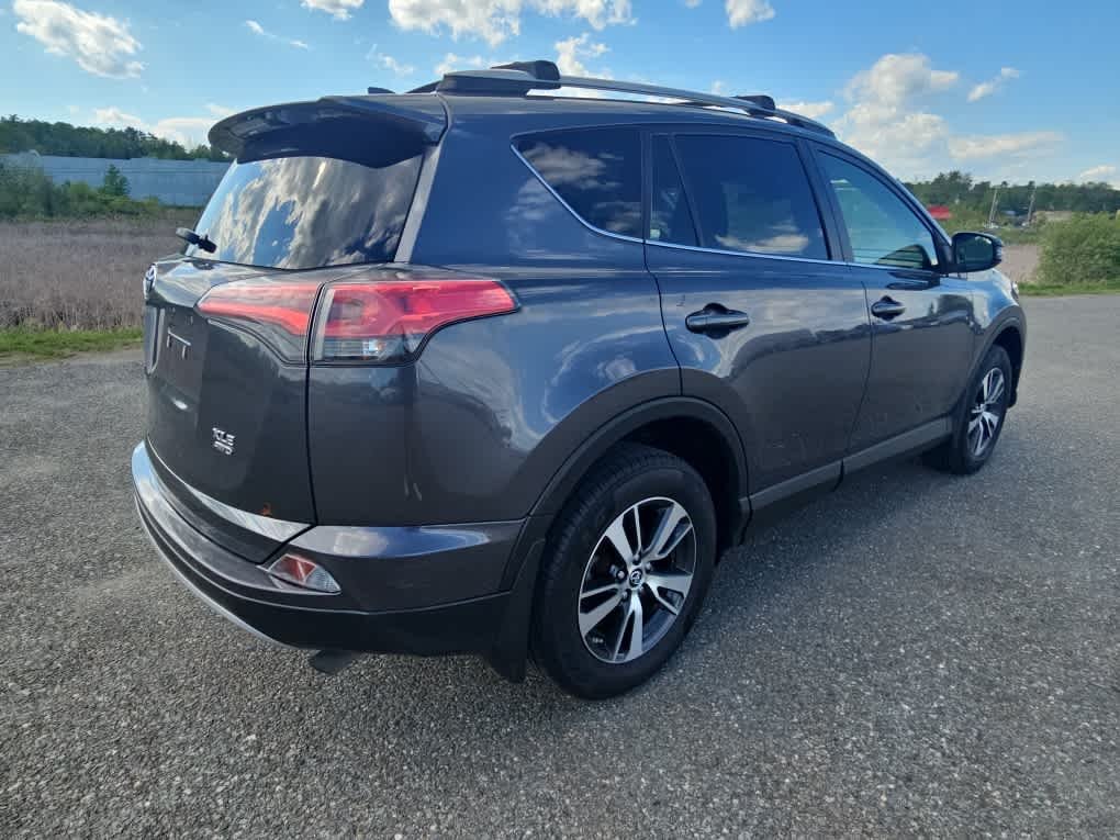 Used 2018 Magnetic Gray Metallic Toyota XLE image 6