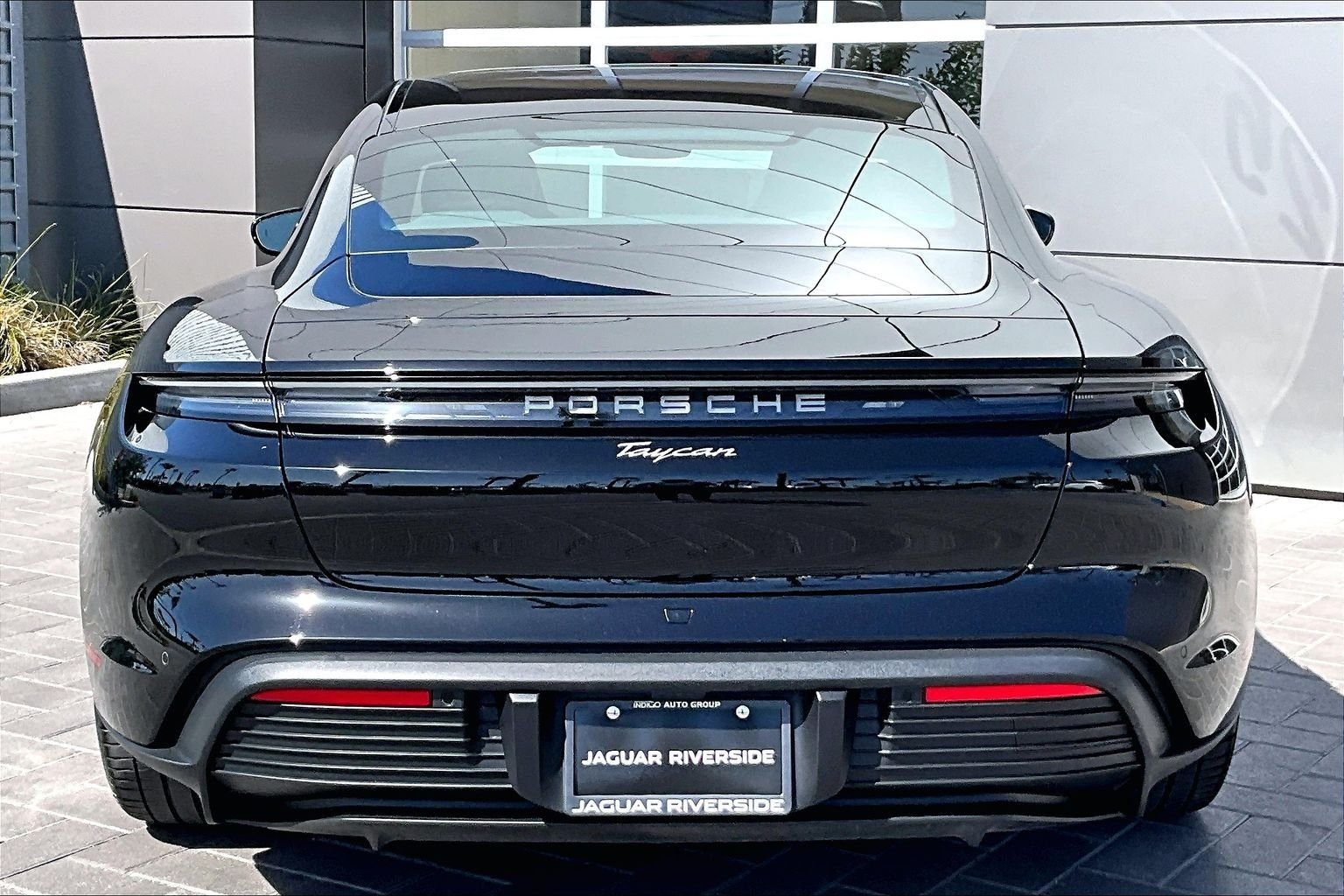 Used 2025  Porsche  image 4