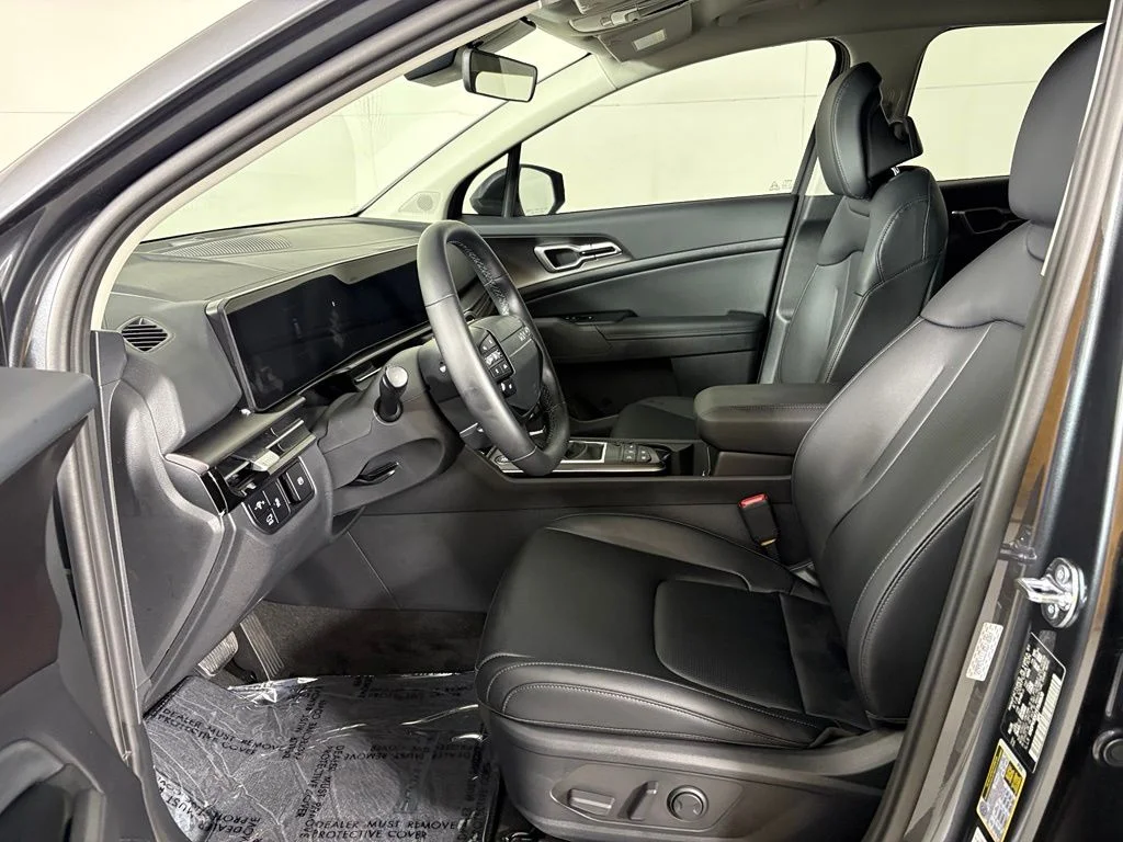 New 2026 Gravity Gray Kia EX image 16