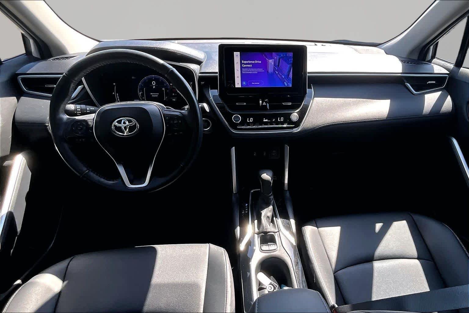 Used 2023 Wind Chill Pearl Toyota XLE image 16