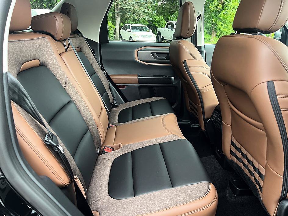 New 2026 Shadow Black Ford Outer Banks® image 24