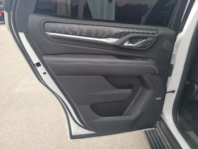 Used 2024 White GMC Denali image 14